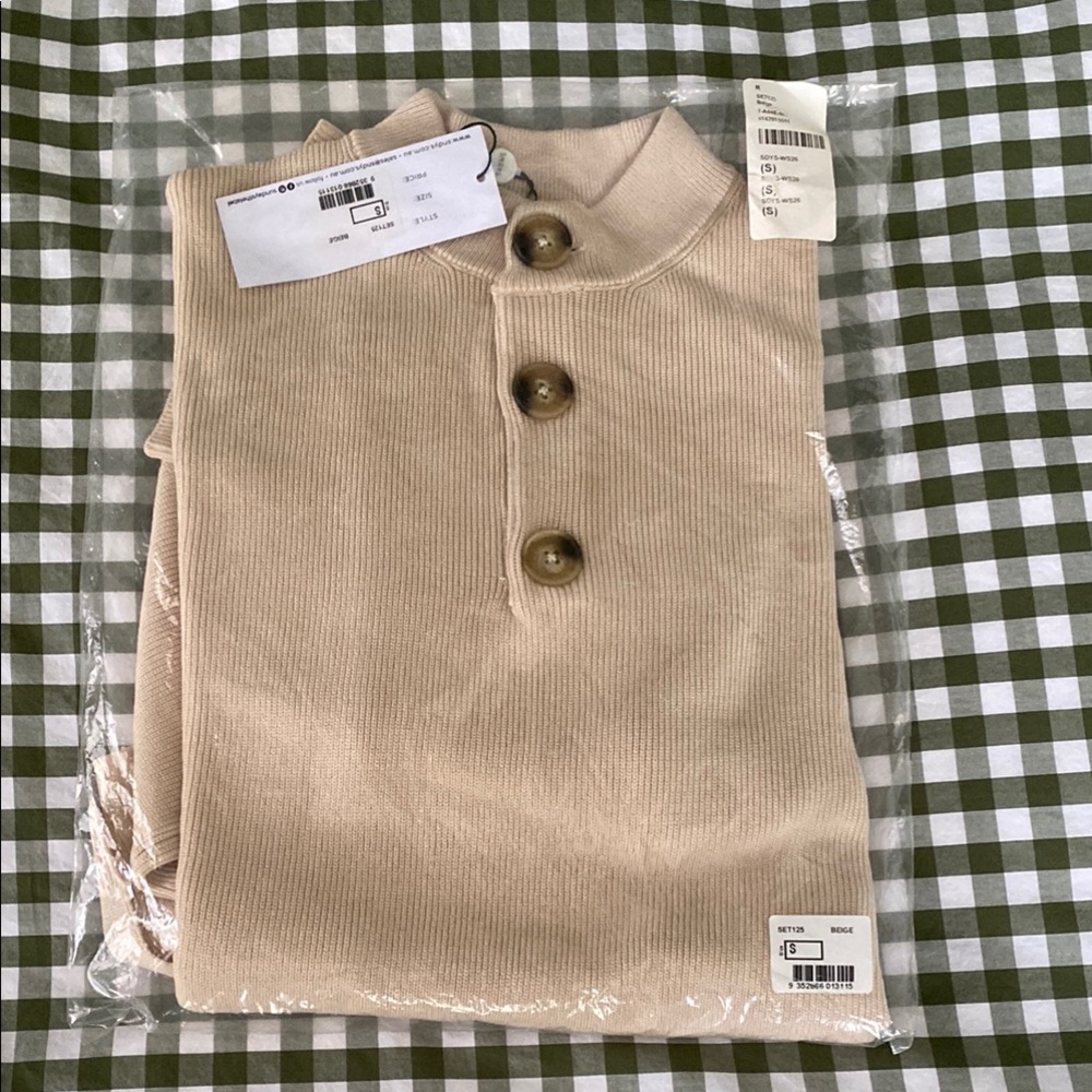 NWT SNDYS LOUNGE HERO KNIT TOP IN BEIGE